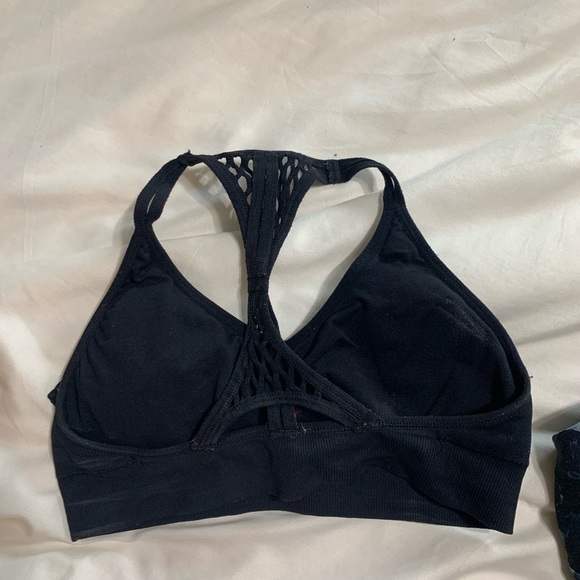 fabletics sports bra size small - Picture 2 of 2